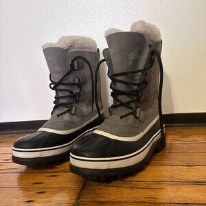 Gray Sorel Caribou Boots - Size 9